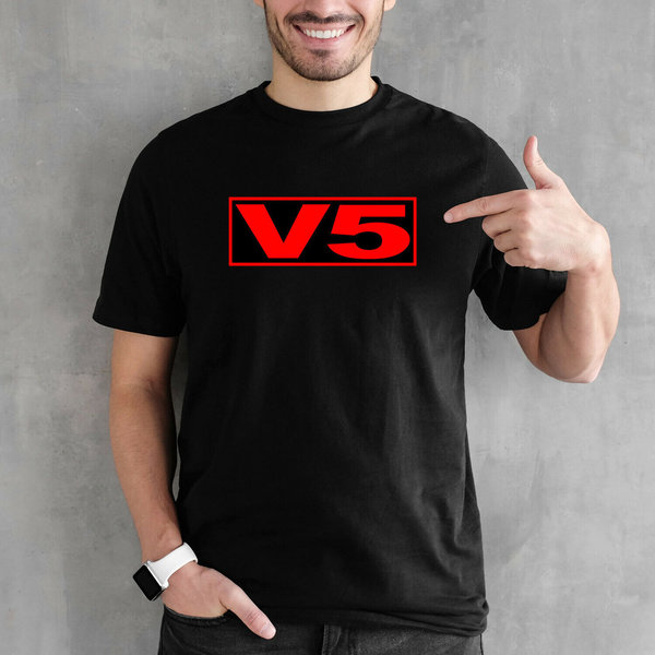 EAKS® Herren T-Shirt "Motiv: V5-SCHRIFTZUG" Autos V5-Logo Motorsport Tuningszene Rennsport Autoshirt